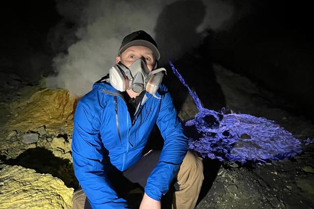 Ijen Blue Fire Tour by Surabaya Tour Driver