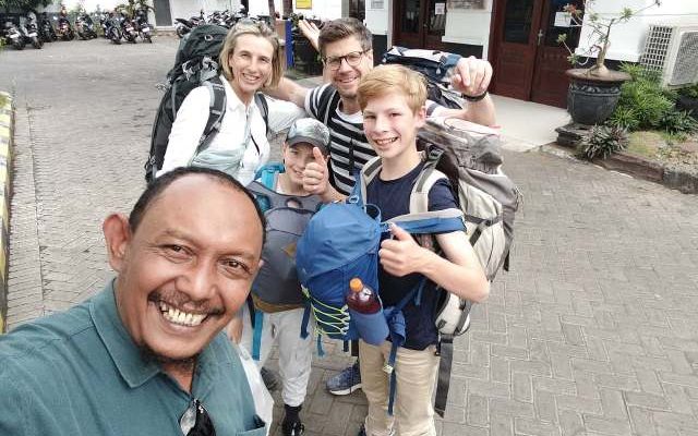 Surabaya Tour Driver