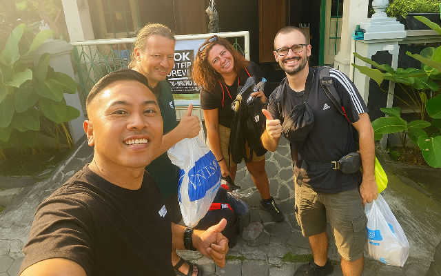 Hire a Car with a Driver from Surabaya to Malang