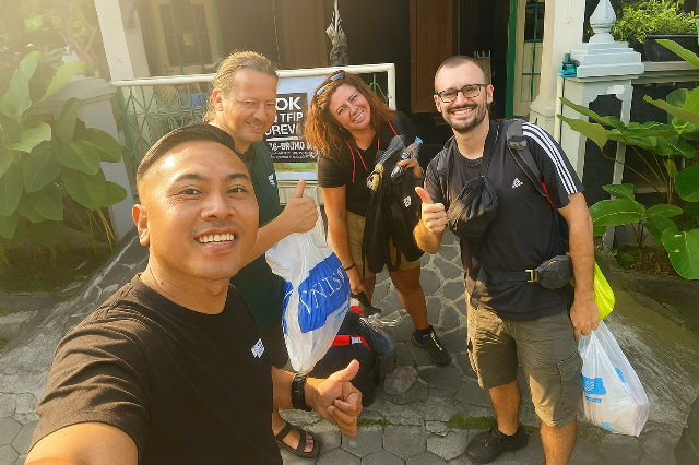 Hire a Car with a Driver from Surabaya to Malang